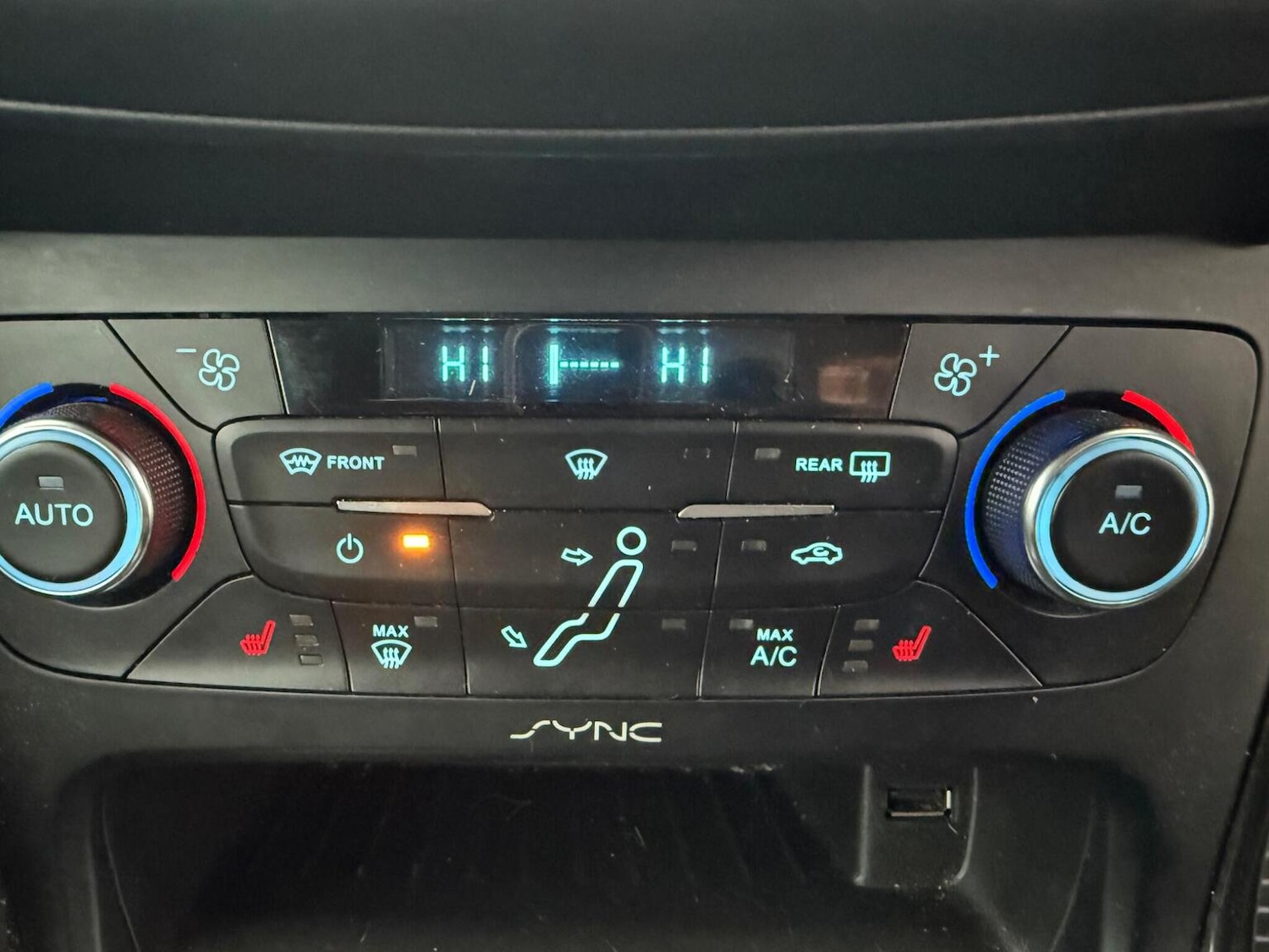 Used Ford Focus 2015 for sale - 76649841: Photo 23