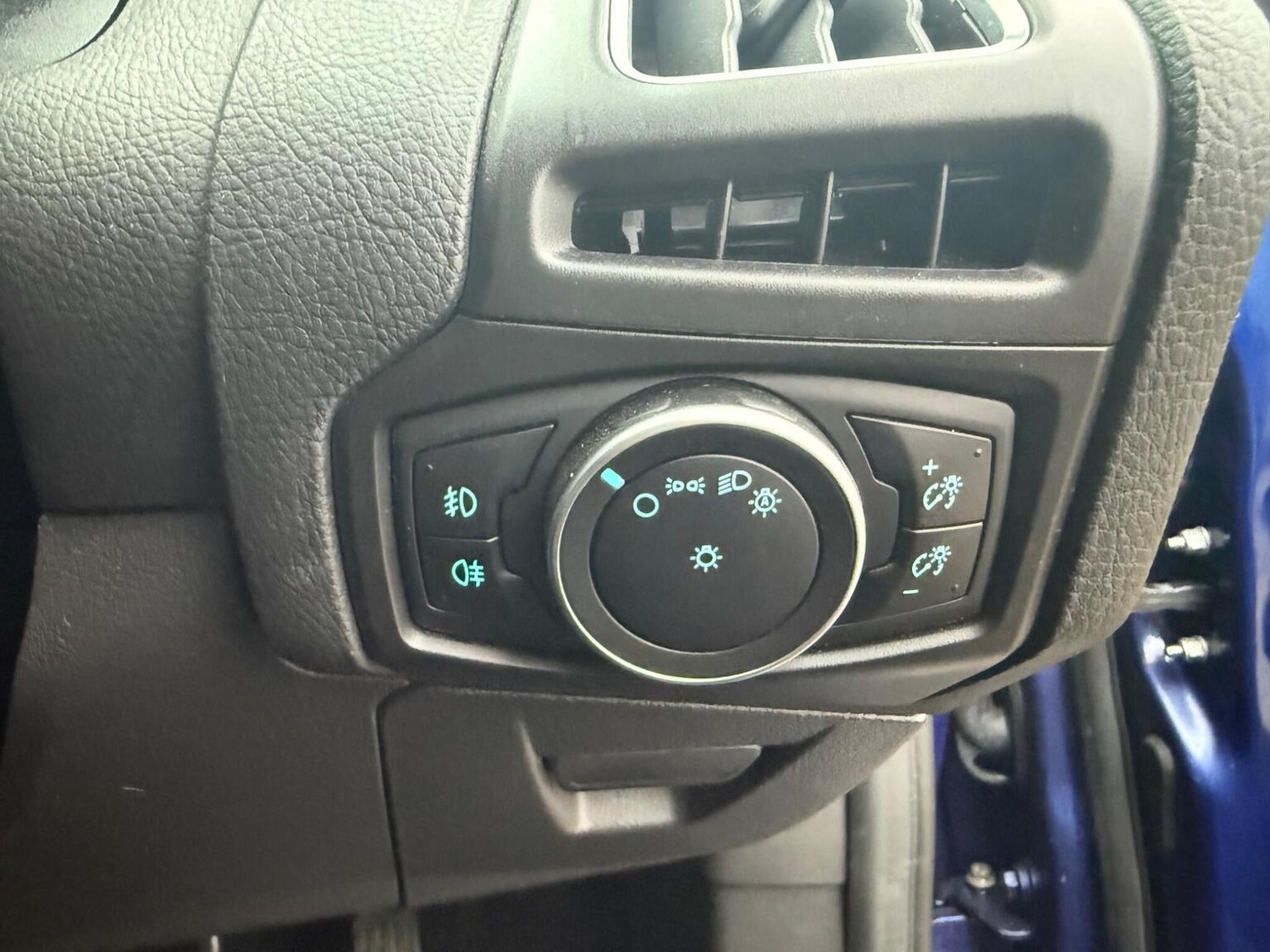 Used Ford Focus 2015 for sale - 76649841: Photo 27