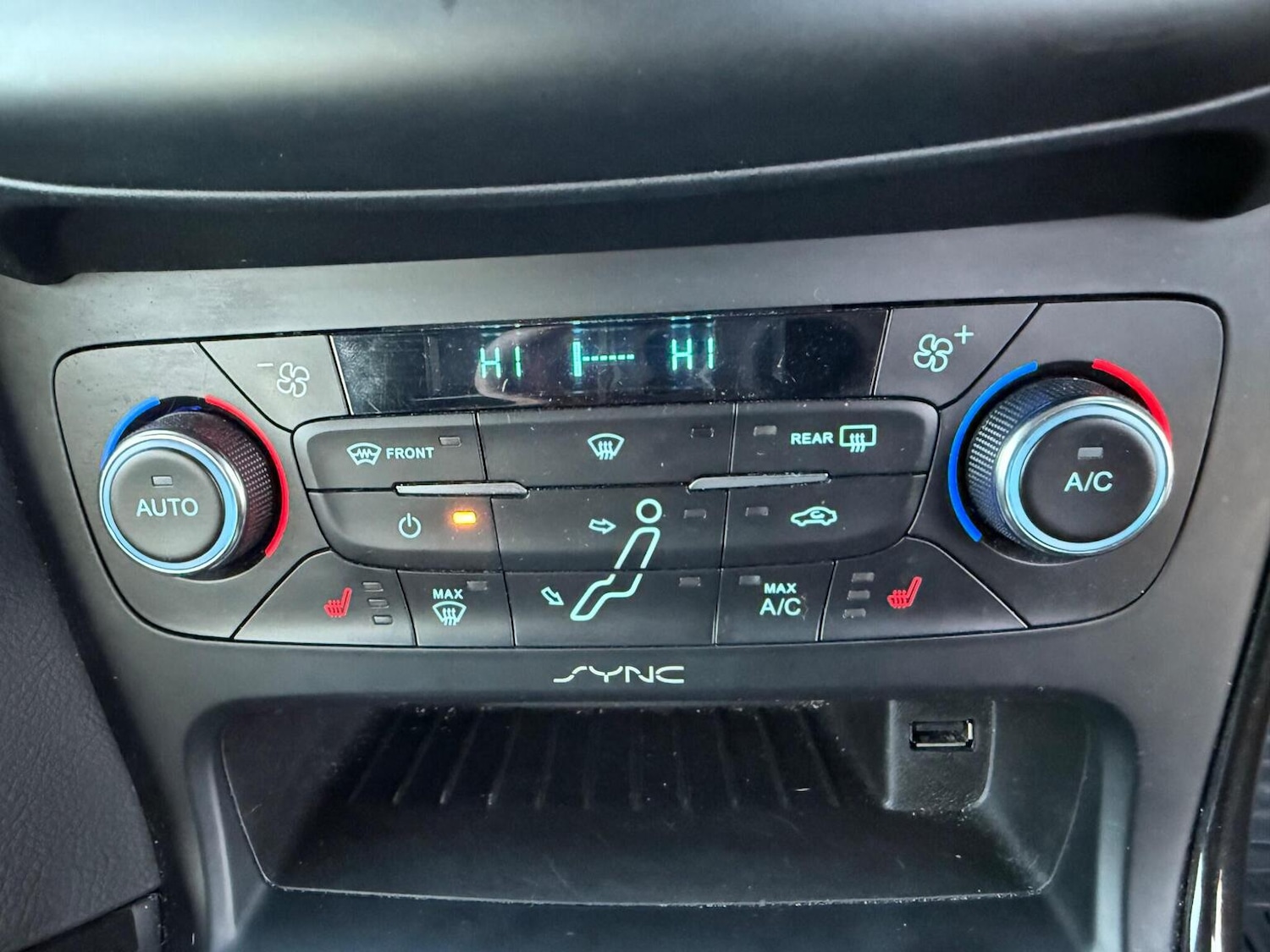 Used Ford Focus 2015 for sale - 76649841: Photo 38