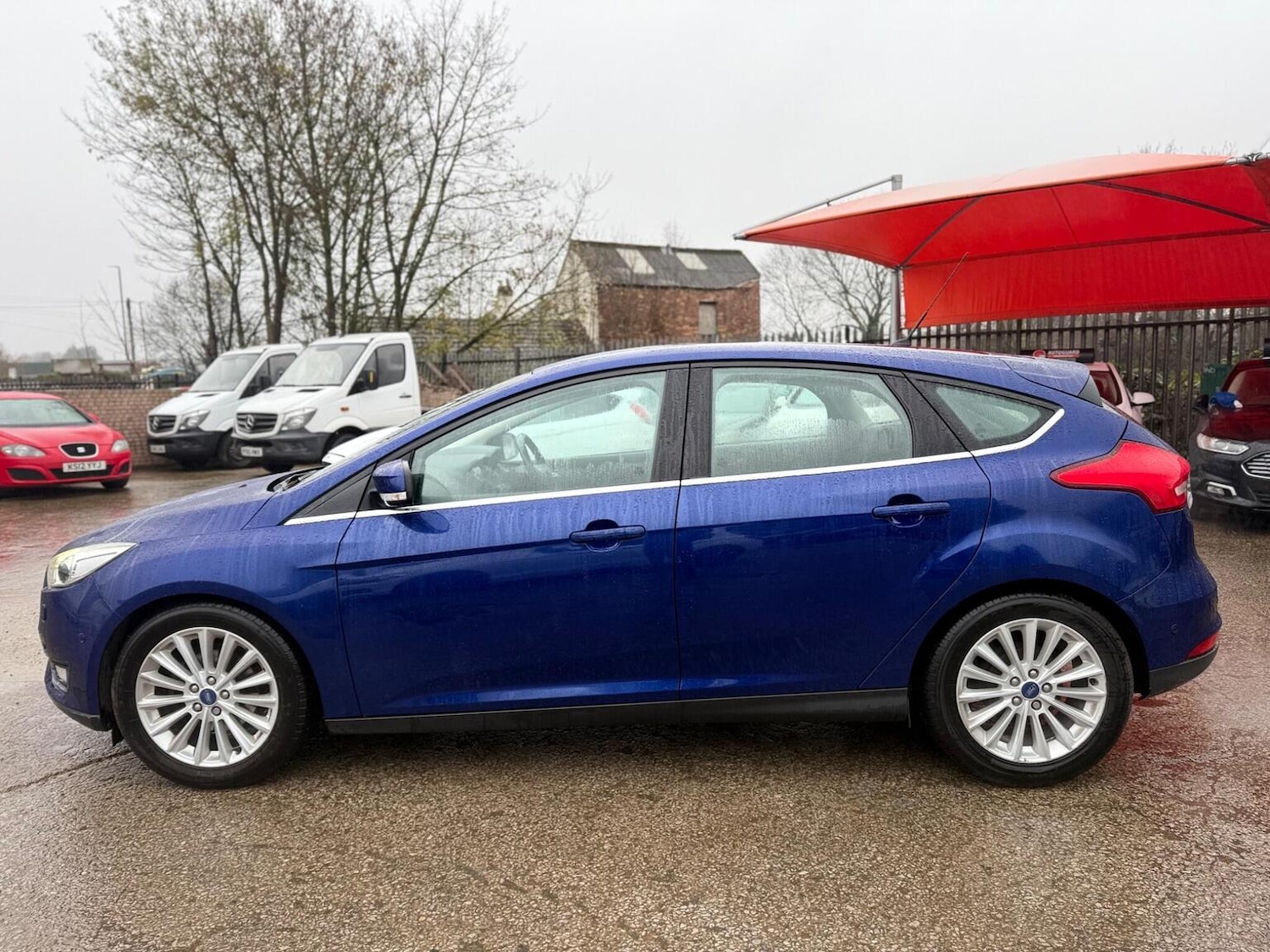 Used Ford Focus 2015 for sale - 76649841: Photo 5