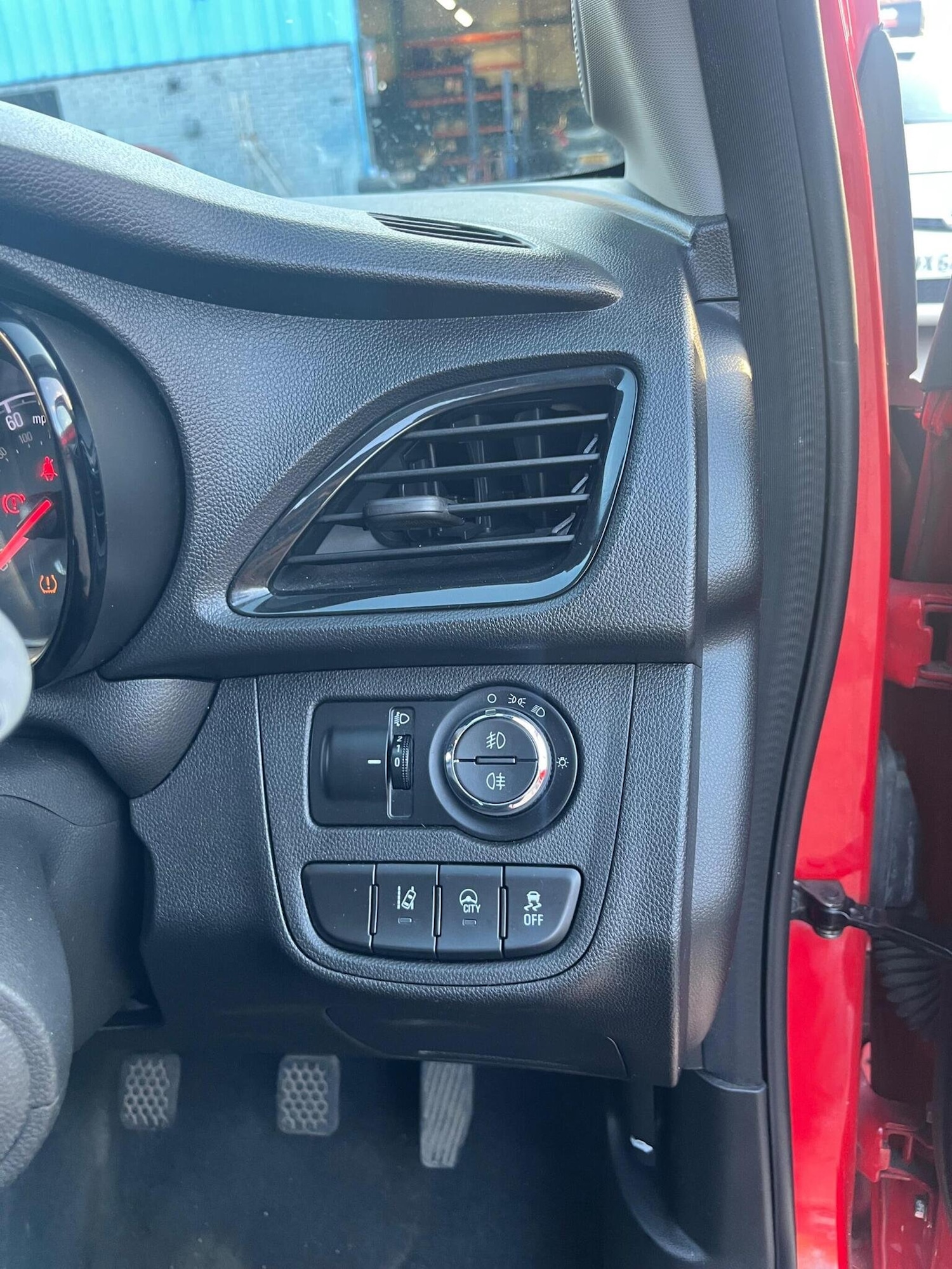 Used Vauxhall Viva 2015 for sale - 76605871: Photo 22