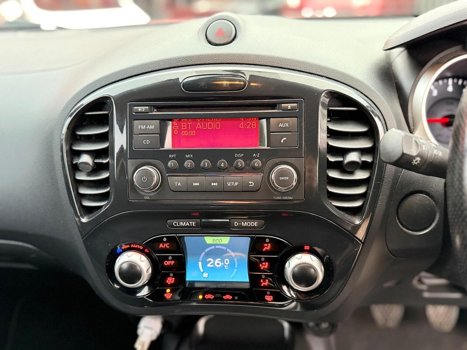 Used Nissan Juke 2012 for sale - 76605907: Photo 28