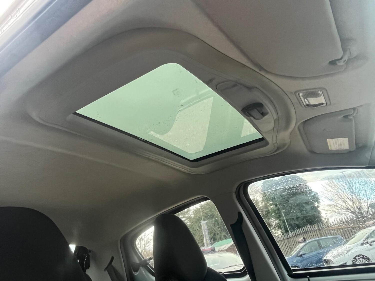 Used Peugeot 107 2010 for sale - 76756986: Photo 15