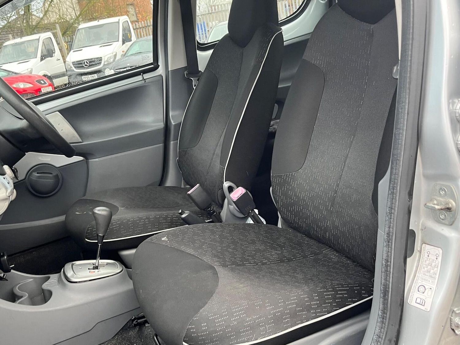 Used Peugeot 107 2010 for sale - 76756986: Photo 16