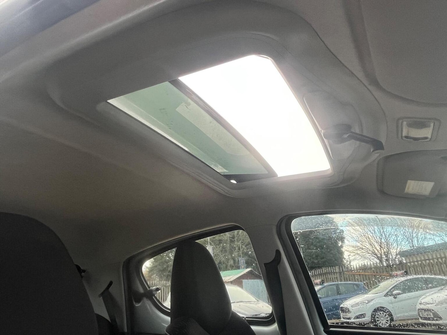 Used Peugeot 107 2010 for sale - 76756986: Photo 18