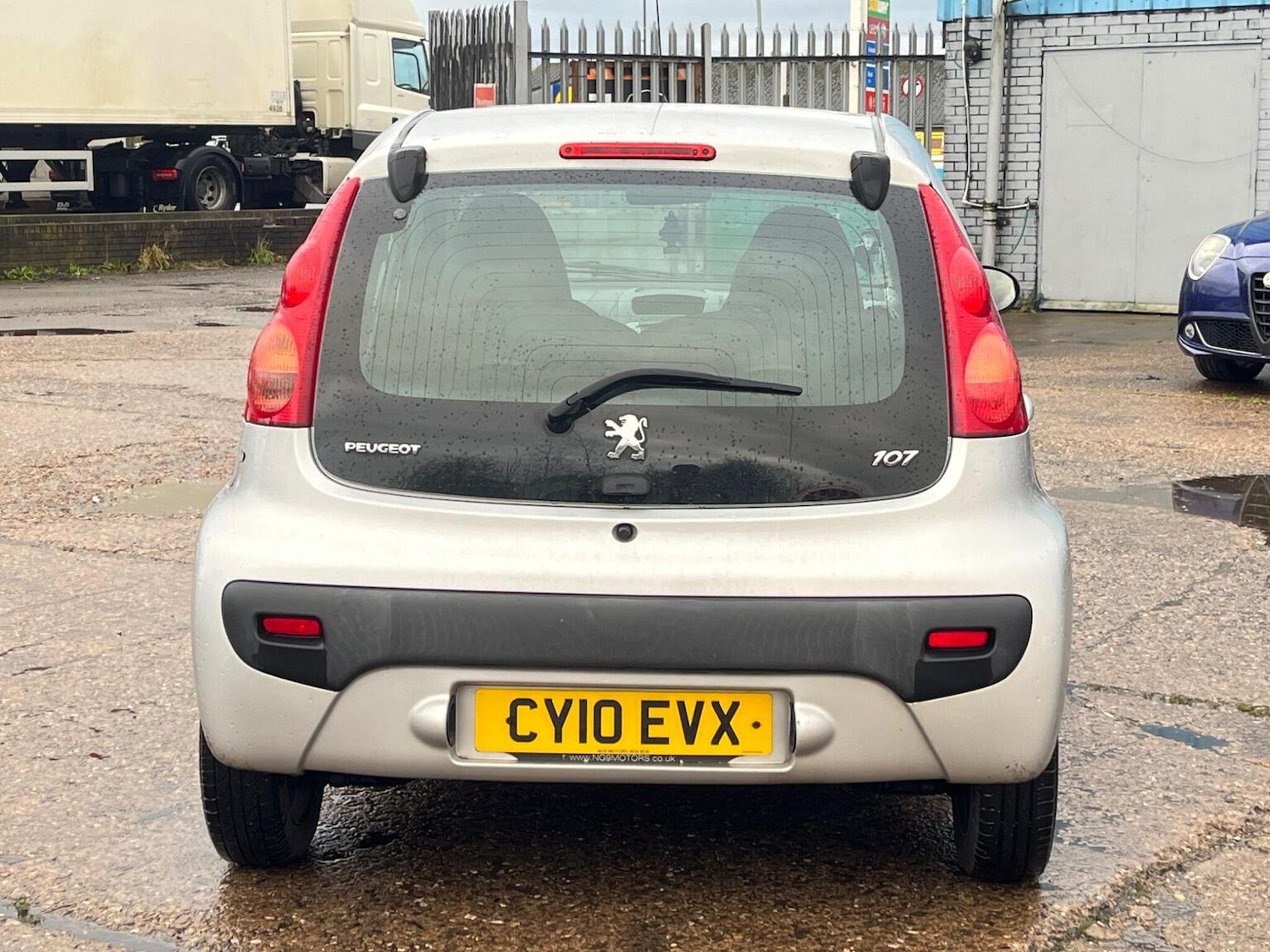 Used Peugeot 107 2010 for sale - 76756986: Photo 5