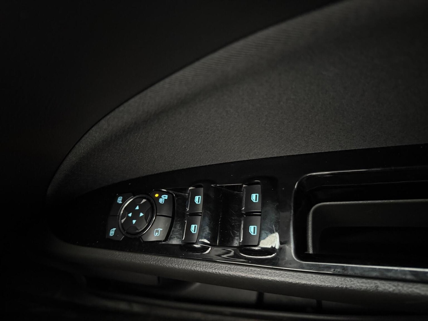 Used Ford Mondeo 2018 for sale - 76605900: Photo 19