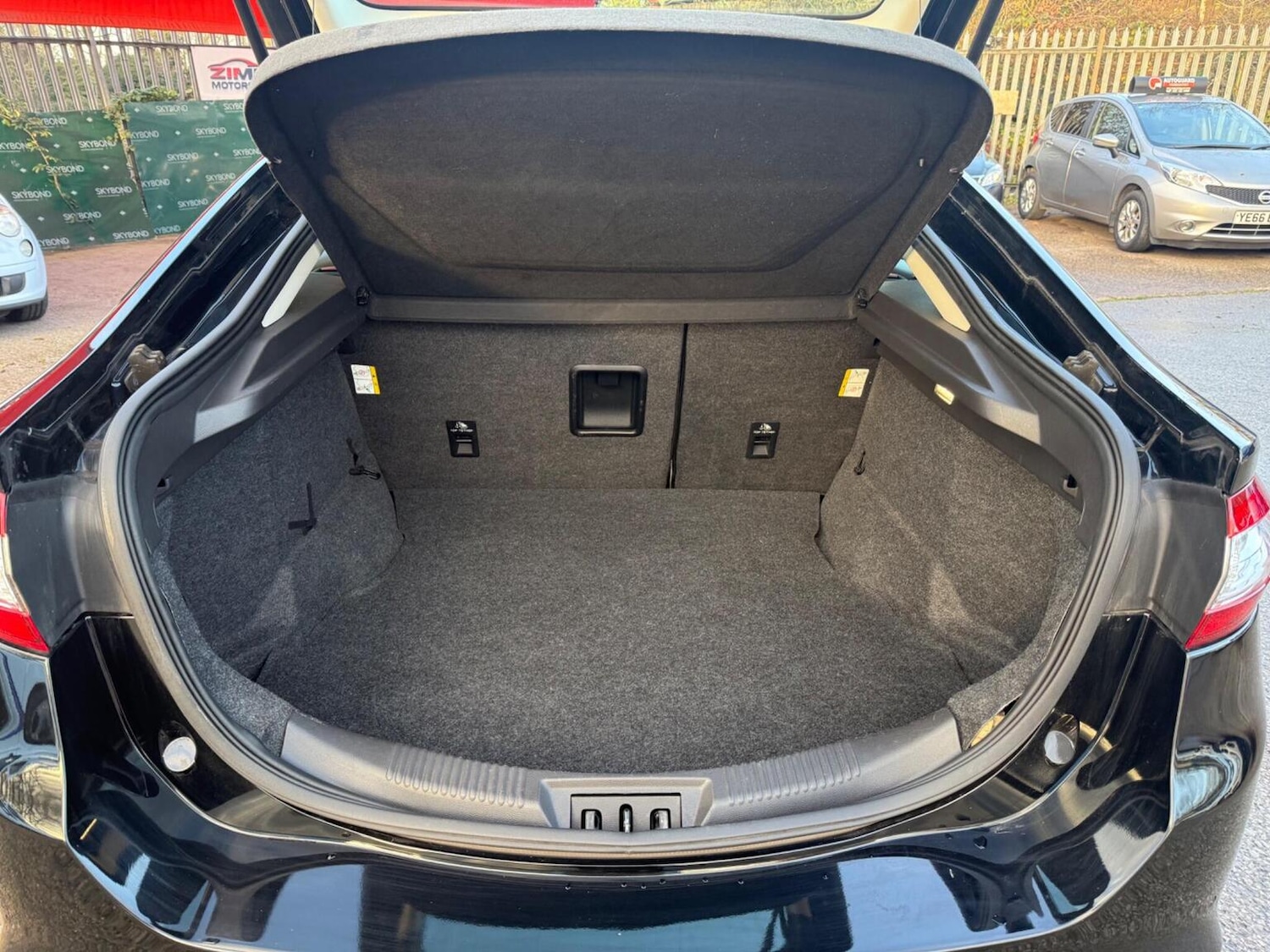 Used Ford Mondeo 2018 for sale - 76605900: Photo 31