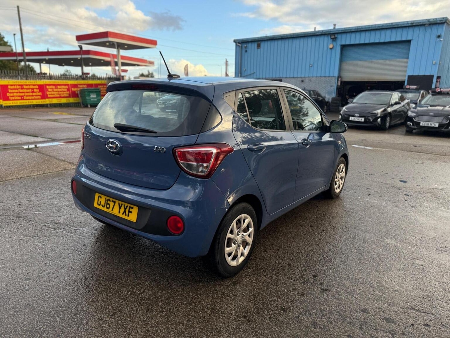 Used Hyundai i10 2017 for sale - 76605784: Photo 10