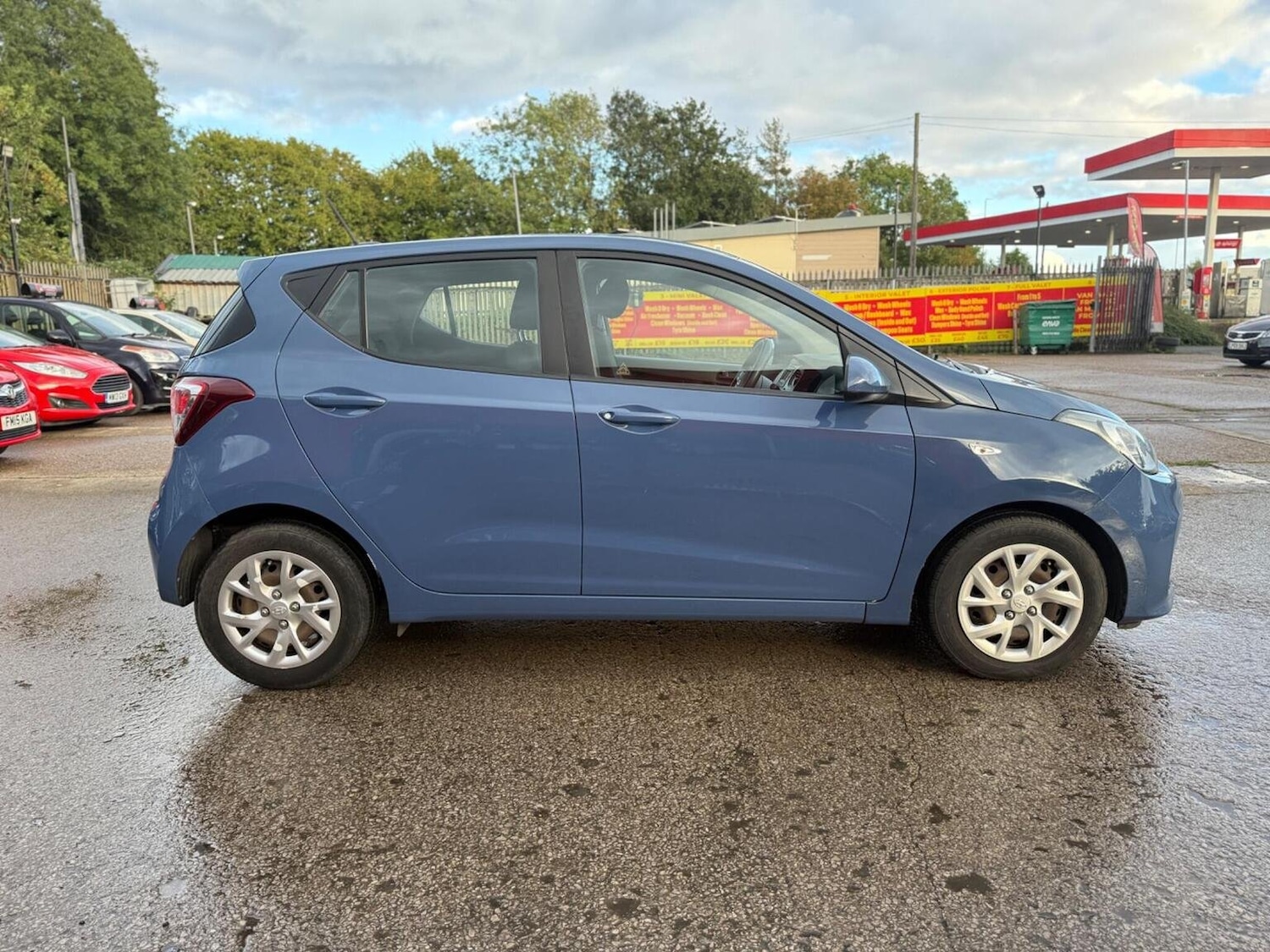 Used Hyundai i10 2017 for sale - 76605784: Photo 12