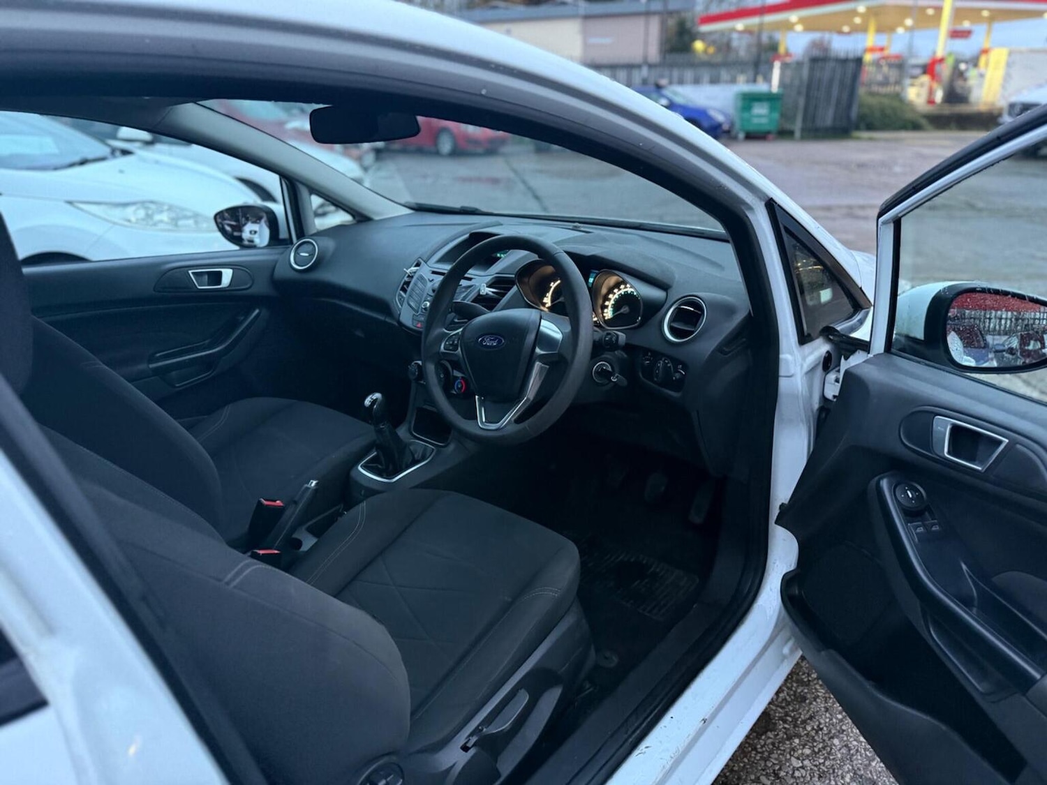 Used Ford Fiesta 2014 for sale - 76605960: Photo 19