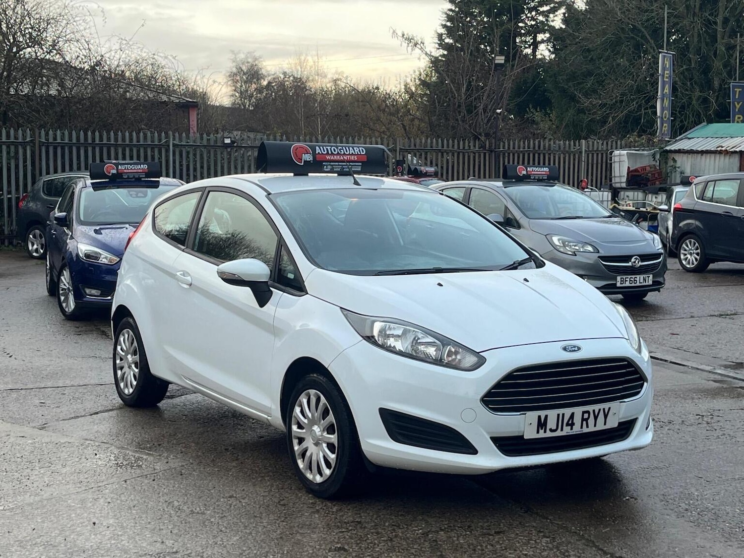 Used Ford Fiesta 2014 for sale - 76605960: Photo 23