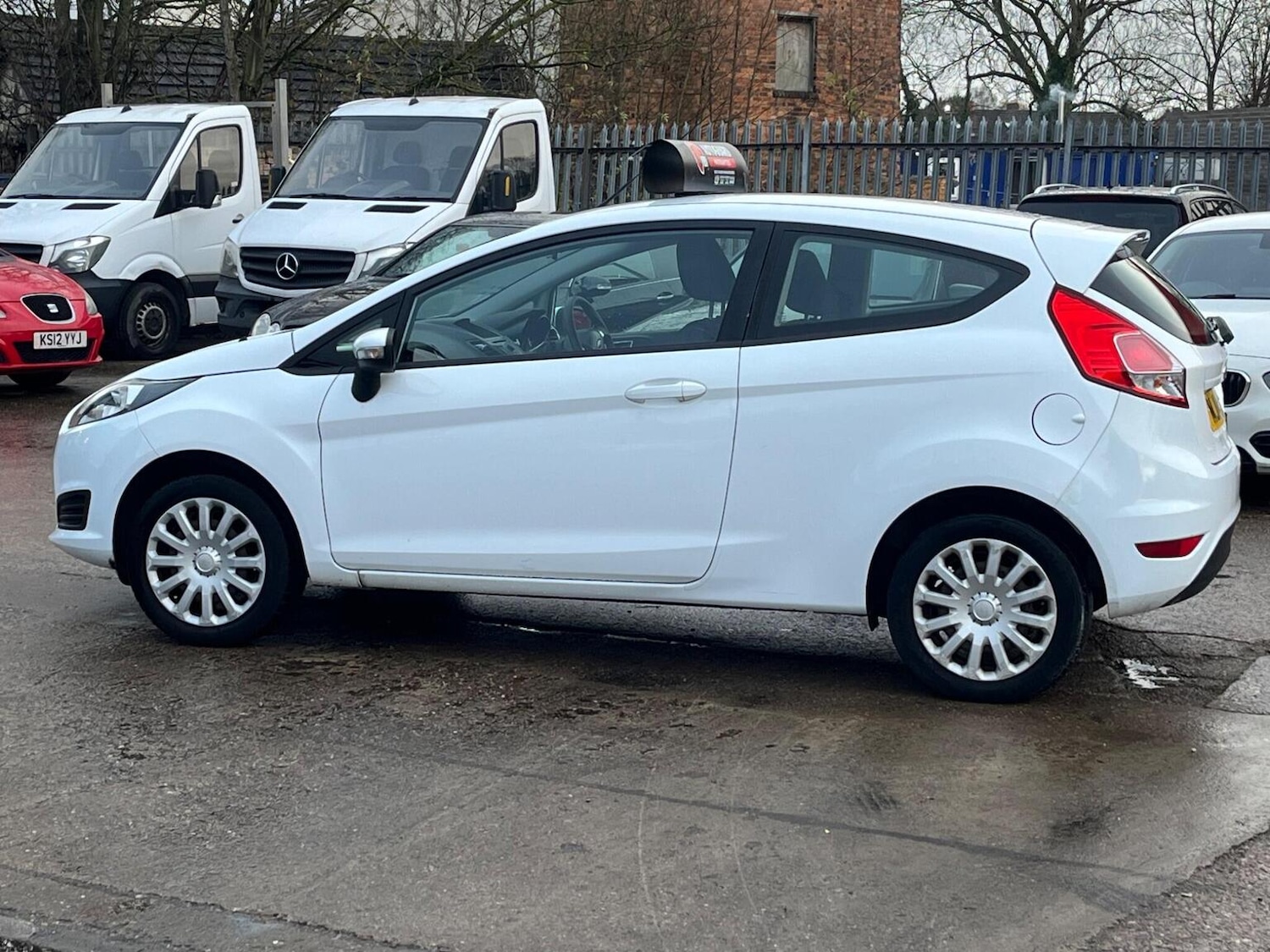 Used Ford Fiesta 2014 for sale - 76605960: Photo 26