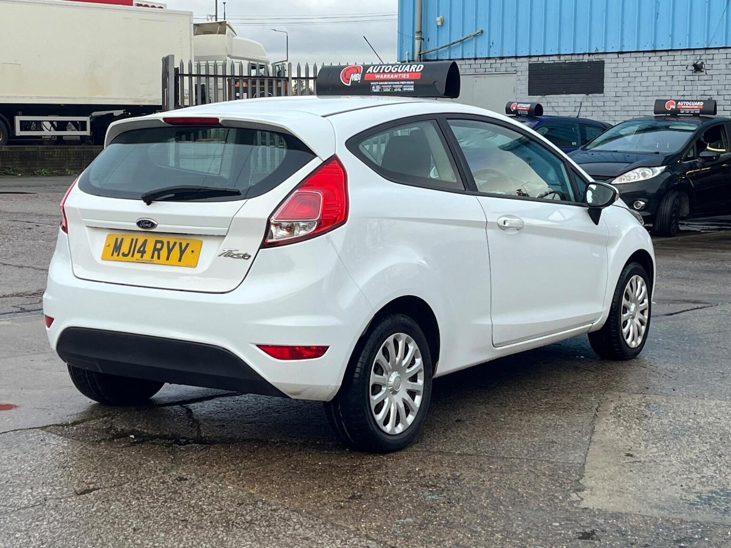 Used Ford Fiesta 2014 for sale - 76605960: Photo 29