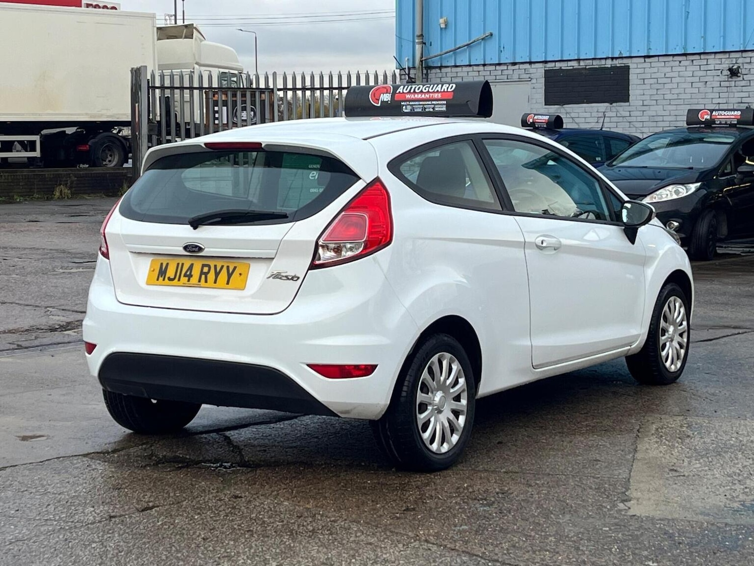 Used Ford Fiesta 2014 for sale - 76605960: Photo 30