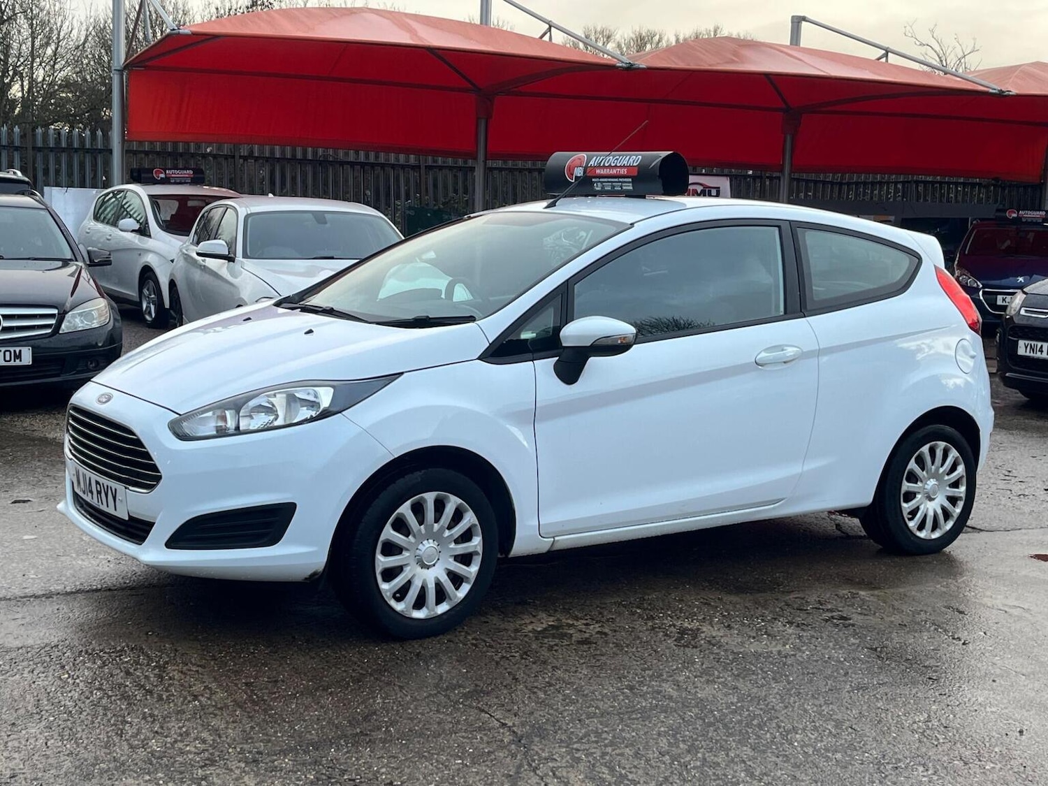 Used Ford Fiesta 2014 for sale - 76605960: Photo 31