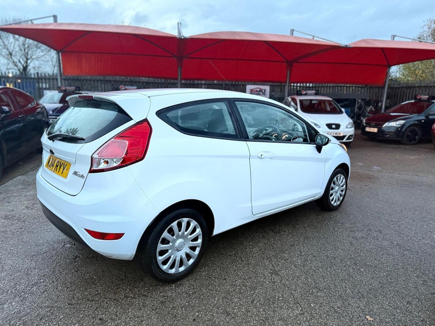 Used Ford Fiesta 2014 for sale - 76605960: Photo 9