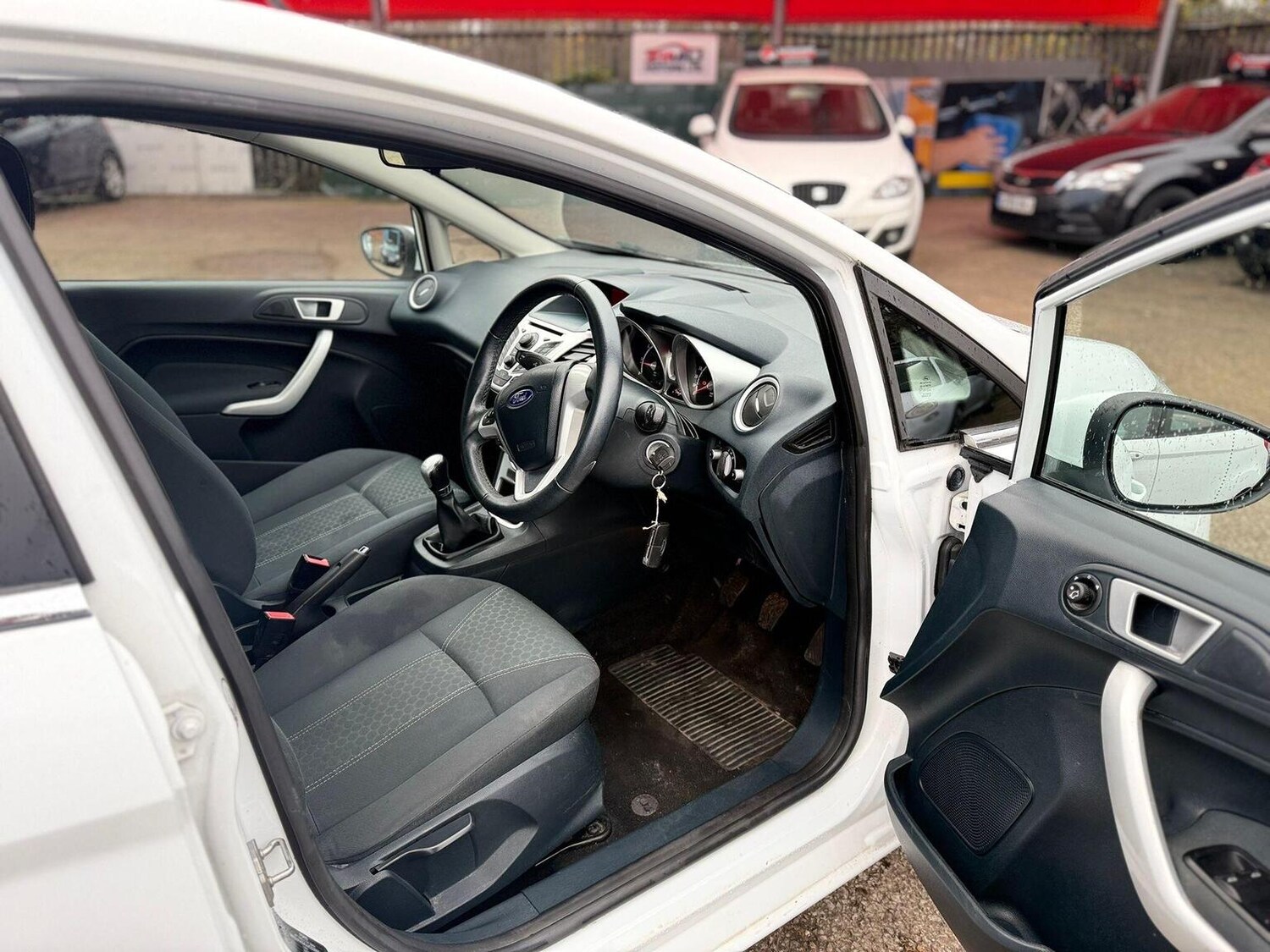 Used Ford Fiesta 2012 for sale - 76605743: Photo 14