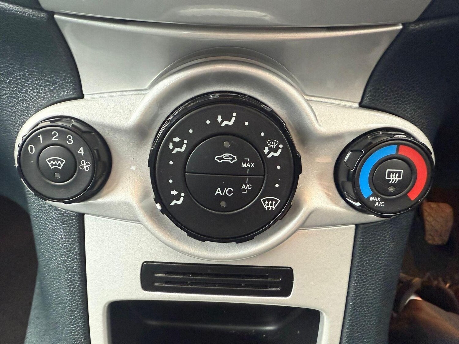 Used Ford Fiesta 2012 for sale - 76605743: Photo 23