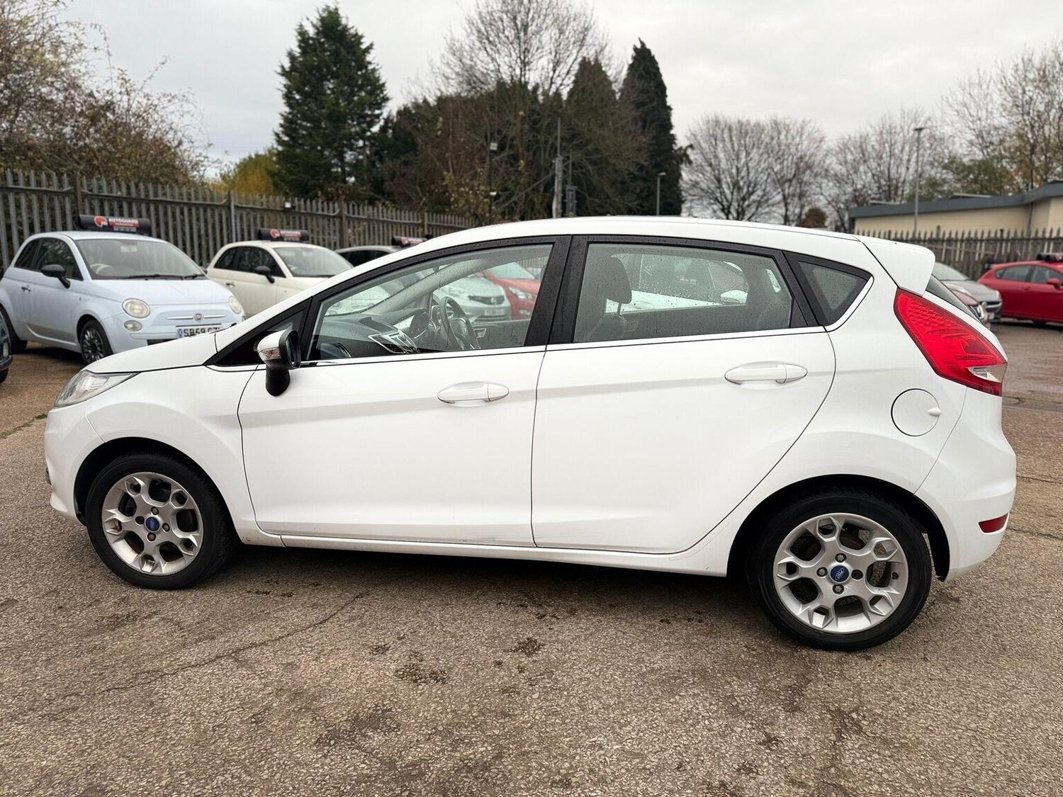 Used Ford Fiesta 2012 for sale - 76605743: Photo 9