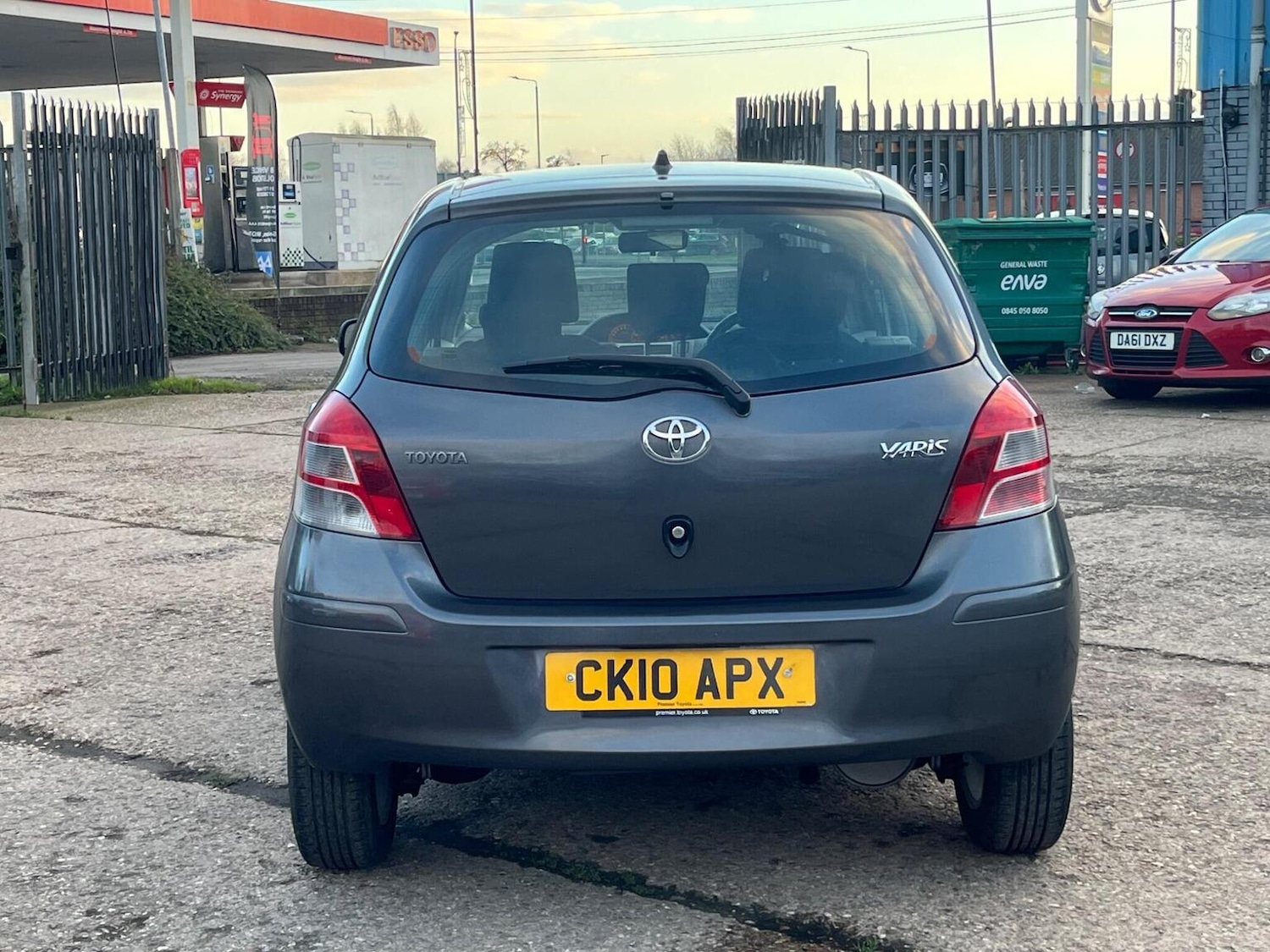 Used Toyota Yaris 2010 for sale - 76897013: Photo 13