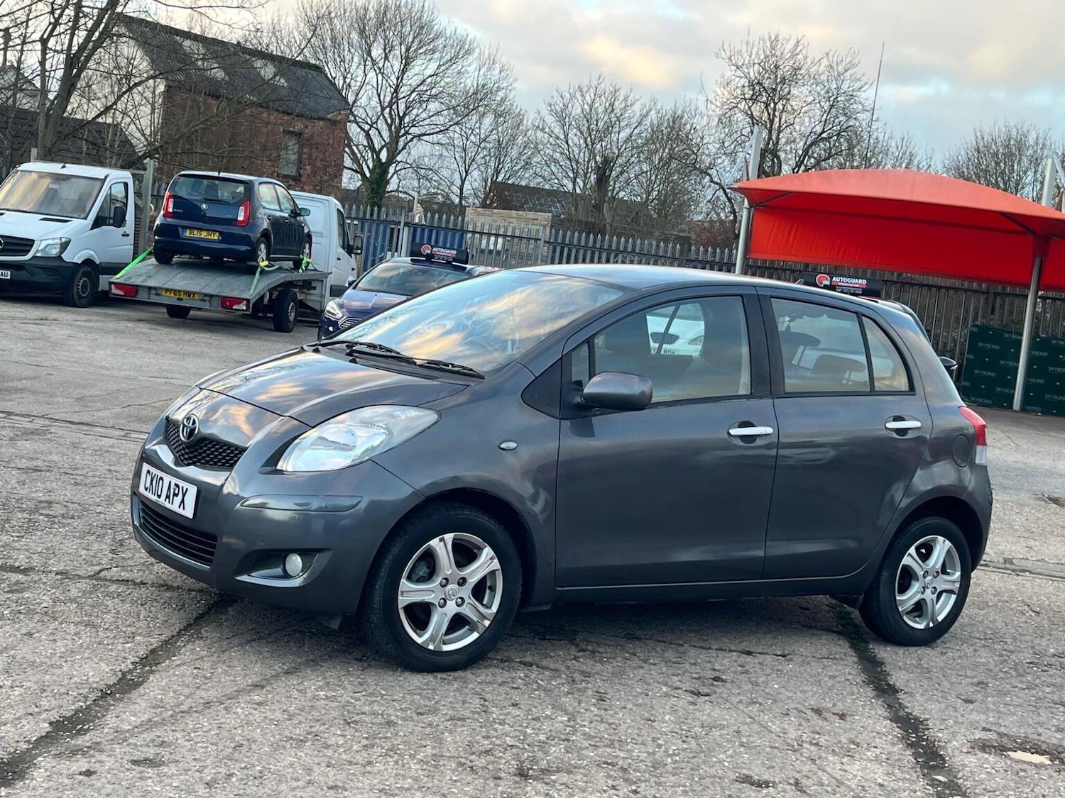 Used Toyota Yaris 2010 for sale - 76897013: Photo 27