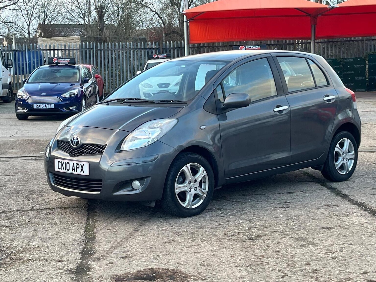 Used Toyota Yaris 2010 for sale - 76897013: Photo 6