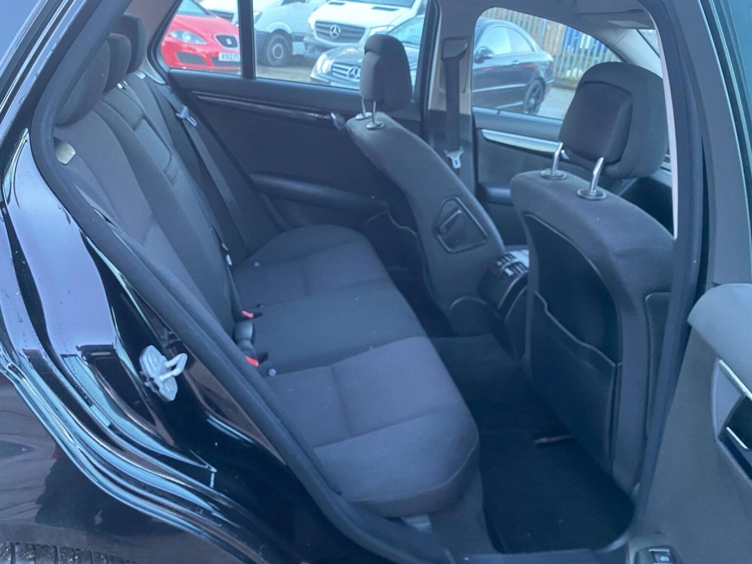 Used Mercedes-Benz C Class 2010 for sale - 76758847: Photo 18