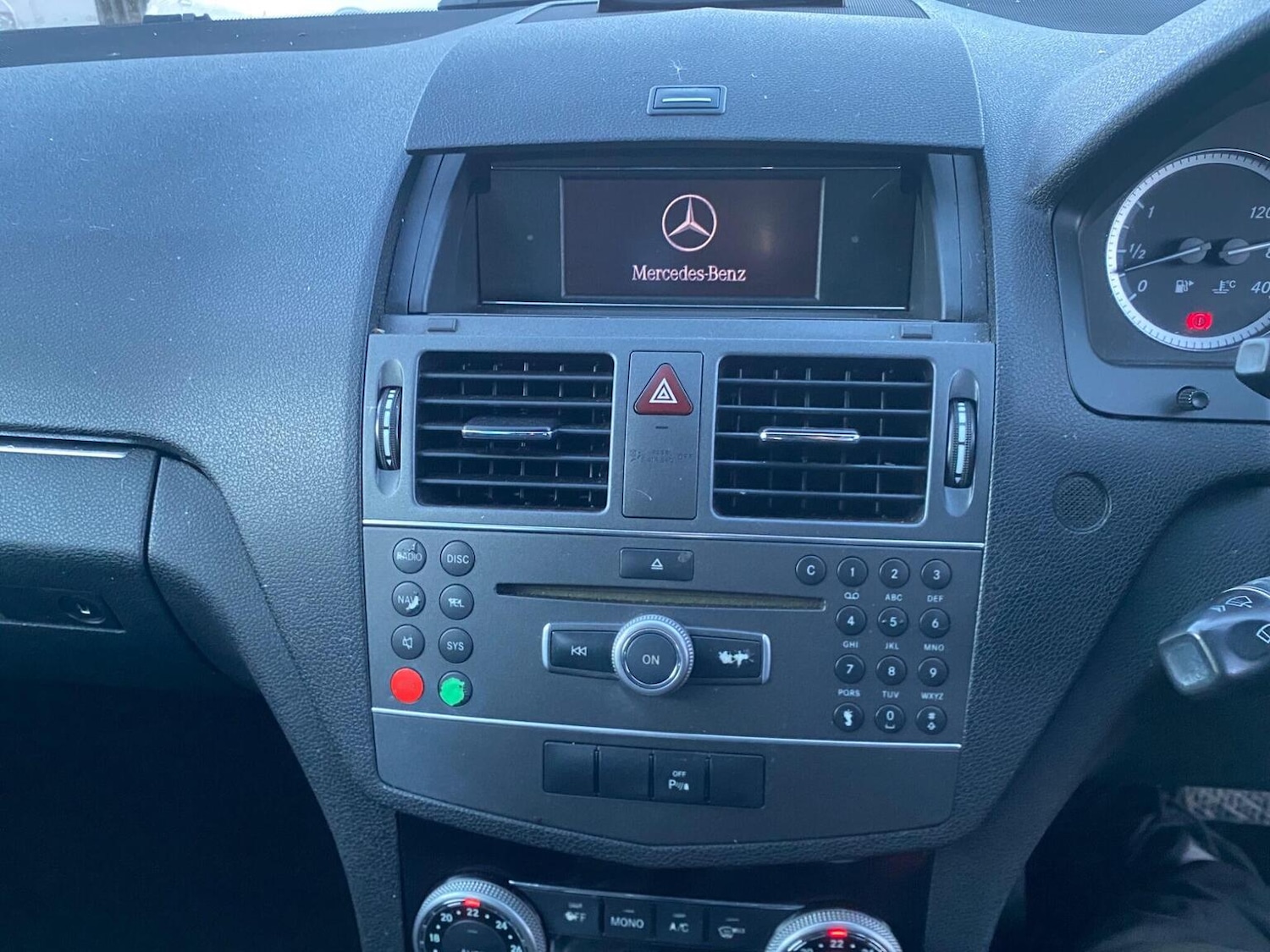 Used Mercedes-Benz C Class 2010 for sale - 76758847: Photo 22