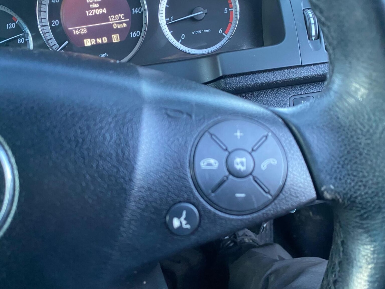 Used Mercedes-Benz C Class 2010 for sale - 76758847: Photo 25