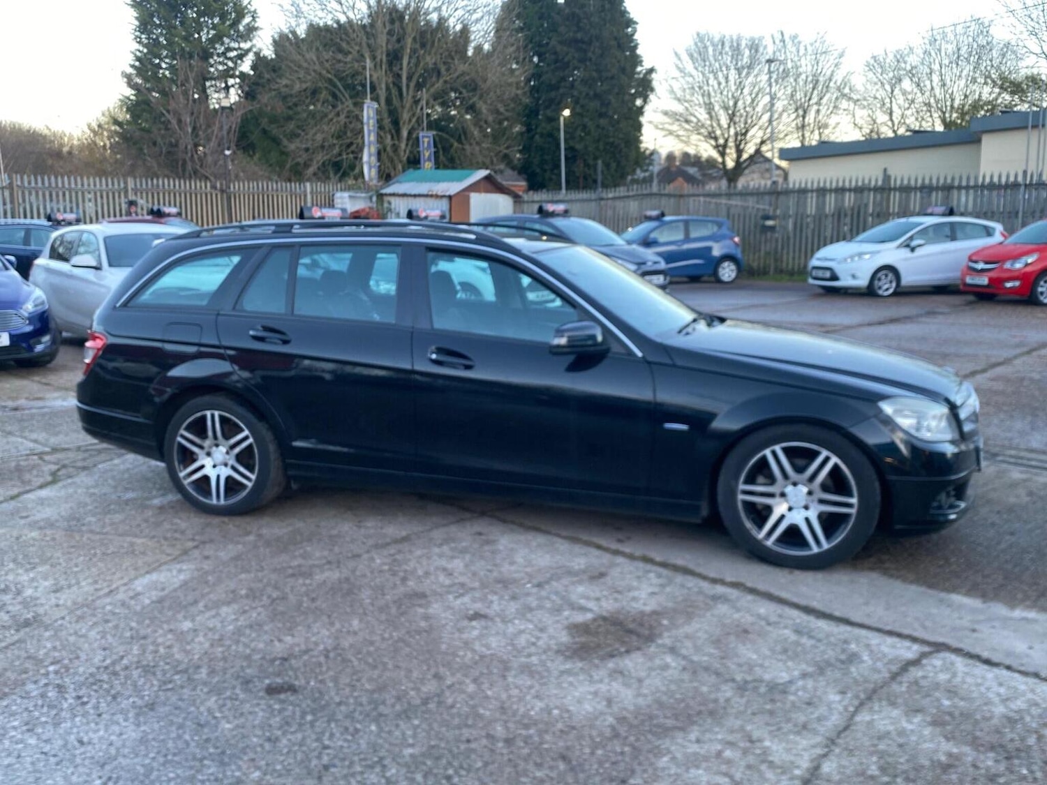 Used Mercedes-Benz C Class 2010 for sale - 76758847: Photo 6