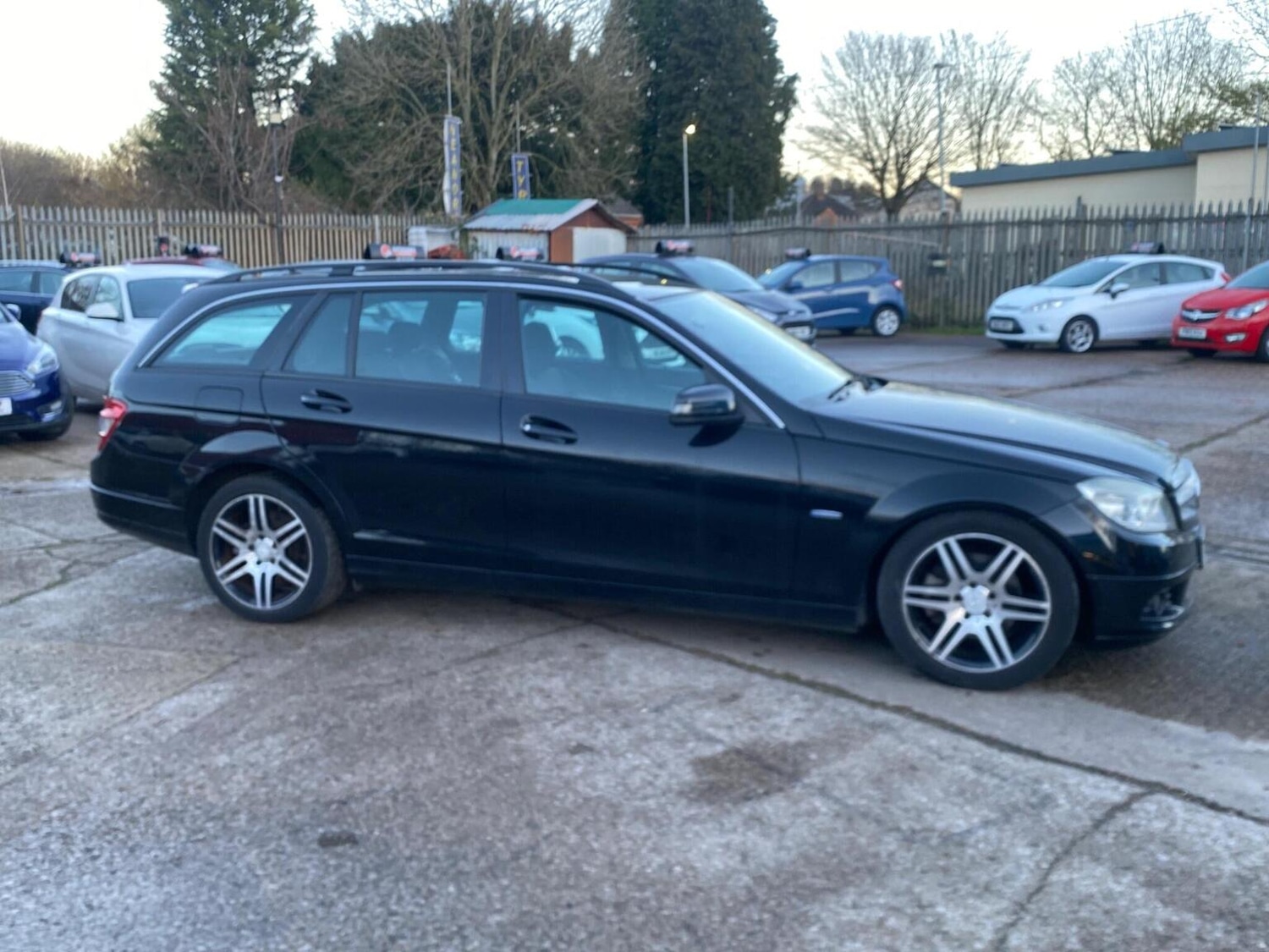 Used Mercedes-Benz C Class 2010 for sale - 76758847: Photo 7