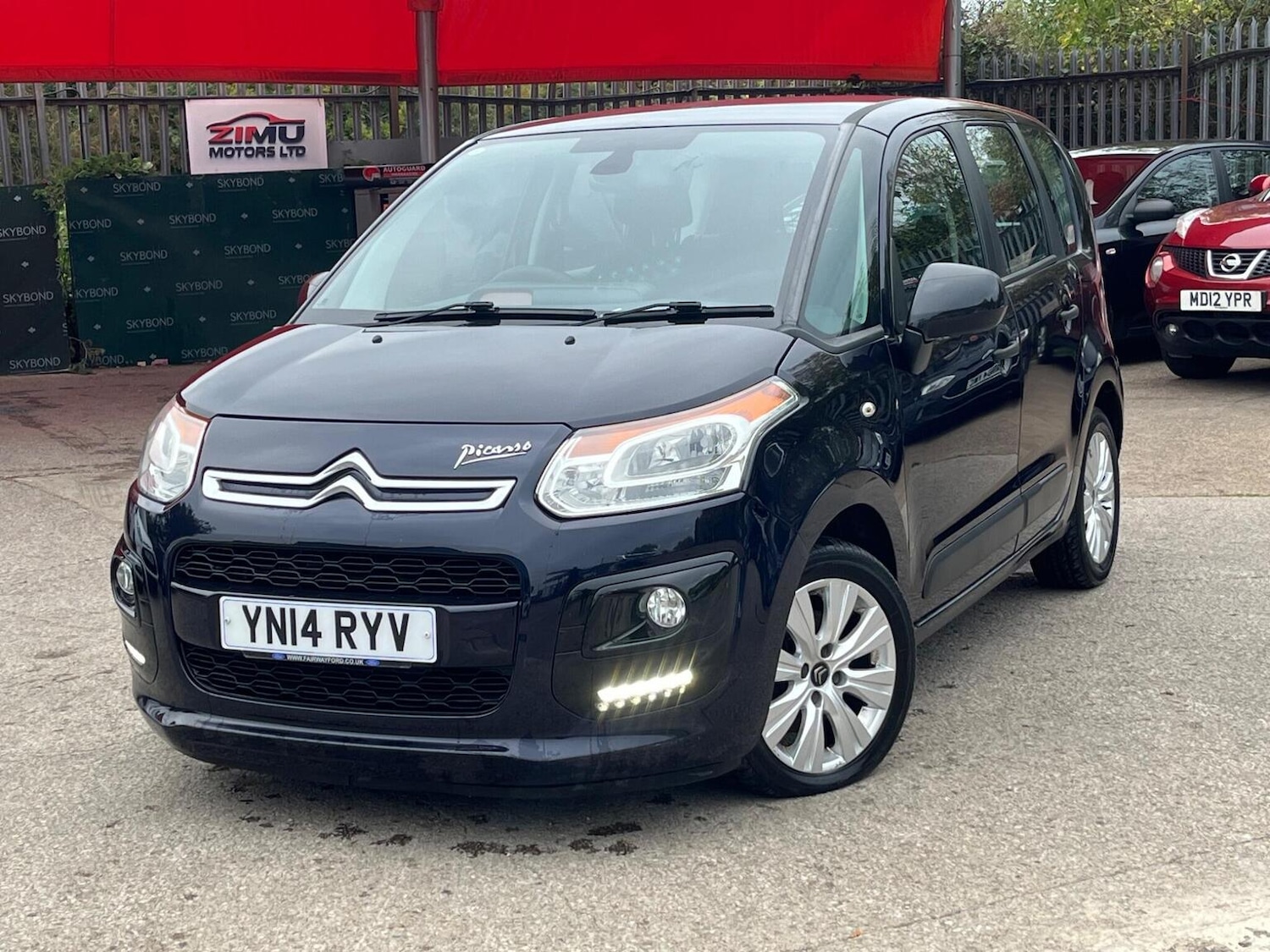Used Citroen C3 Picasso 2014 for sale - 76605940: Photo 2