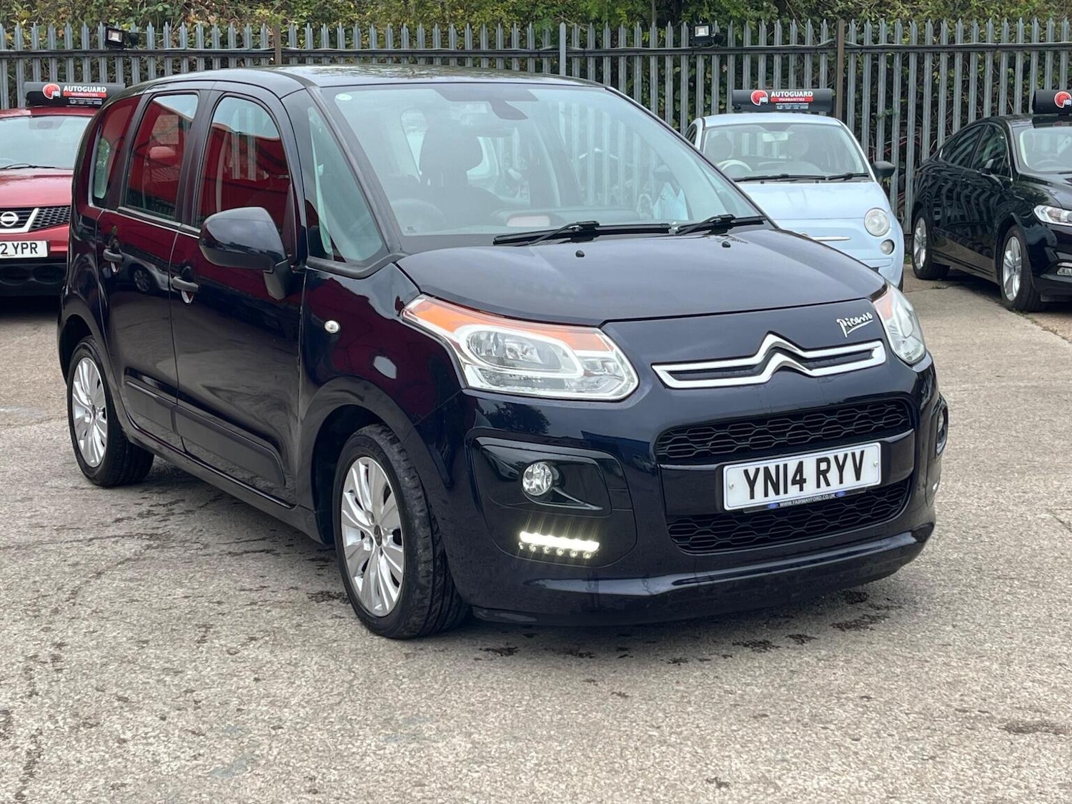 Used Citroen C3 Picasso 2014 for sale - 76605940: Photo 3