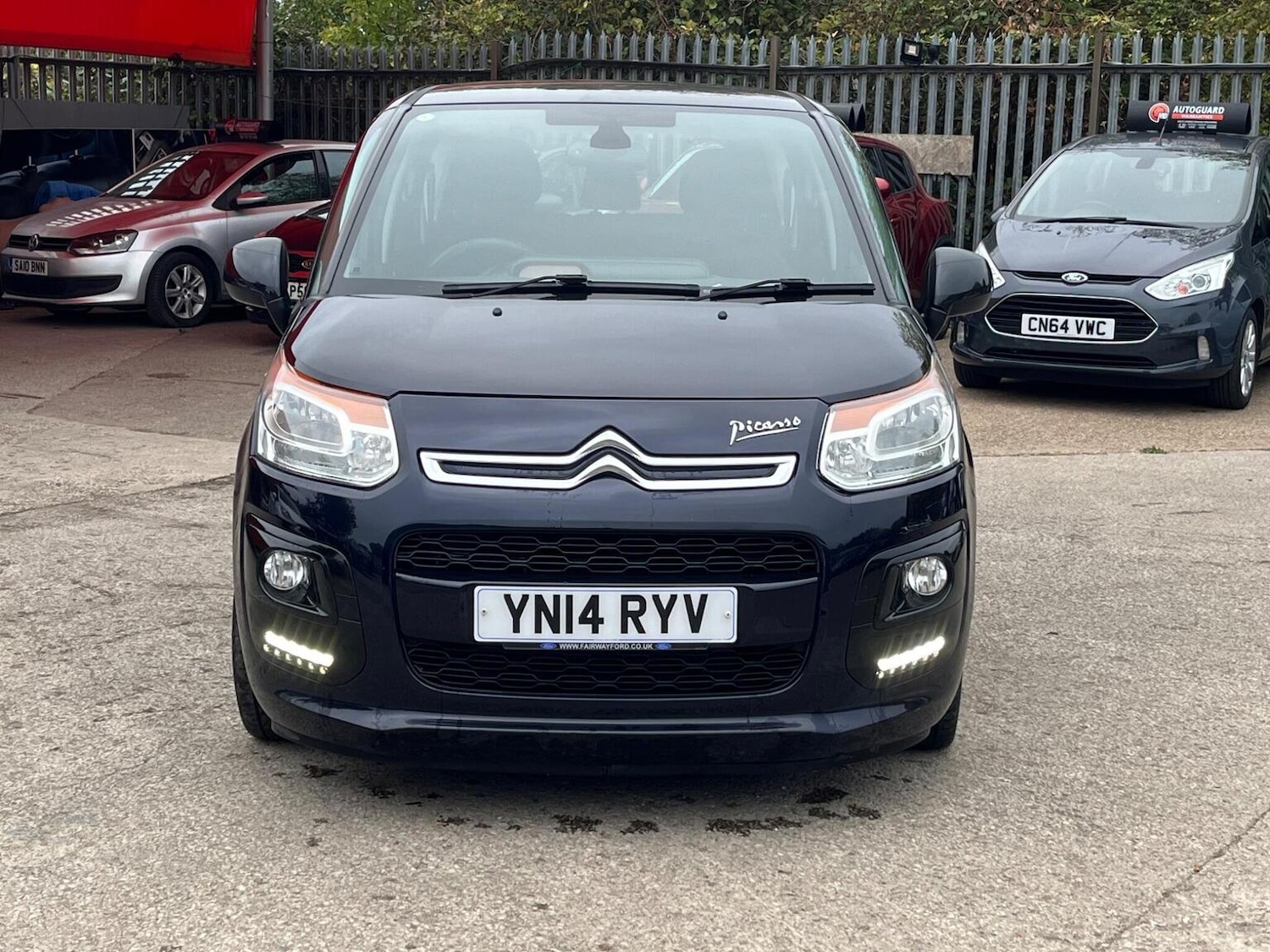 Used Citroen C3 Picasso 2014 for sale - 76605940: Photo 4