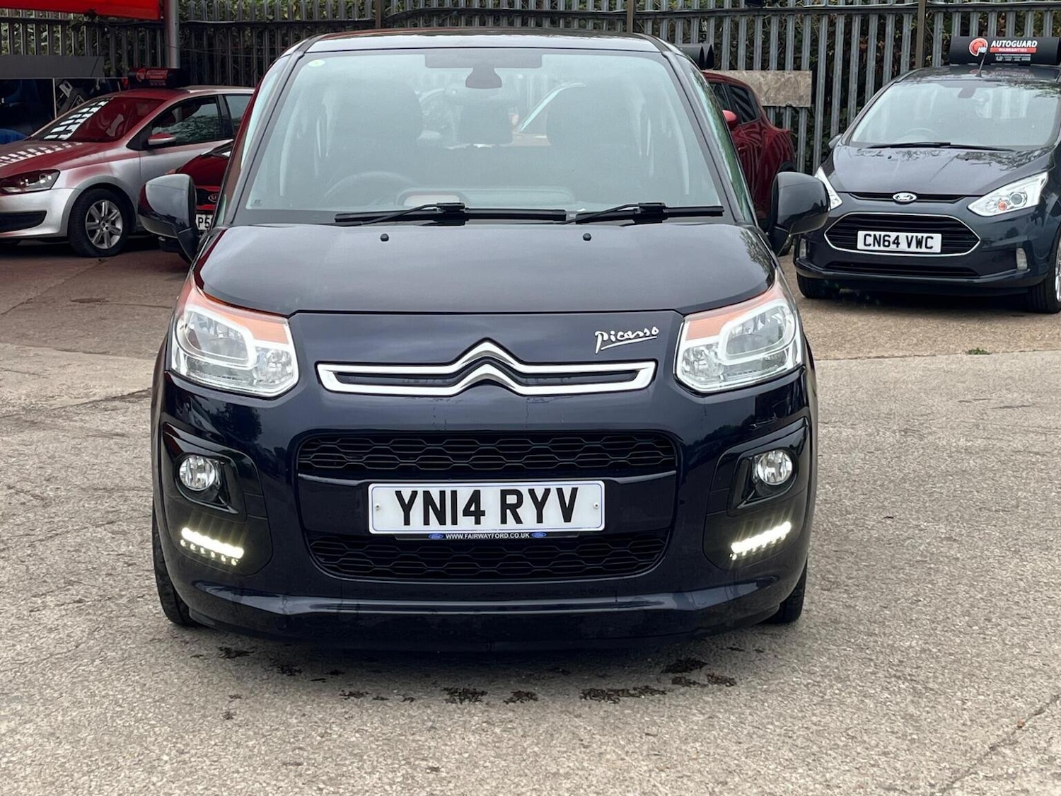 Used Citroen C3 Picasso 2014 for sale - 76605940: Photo 5