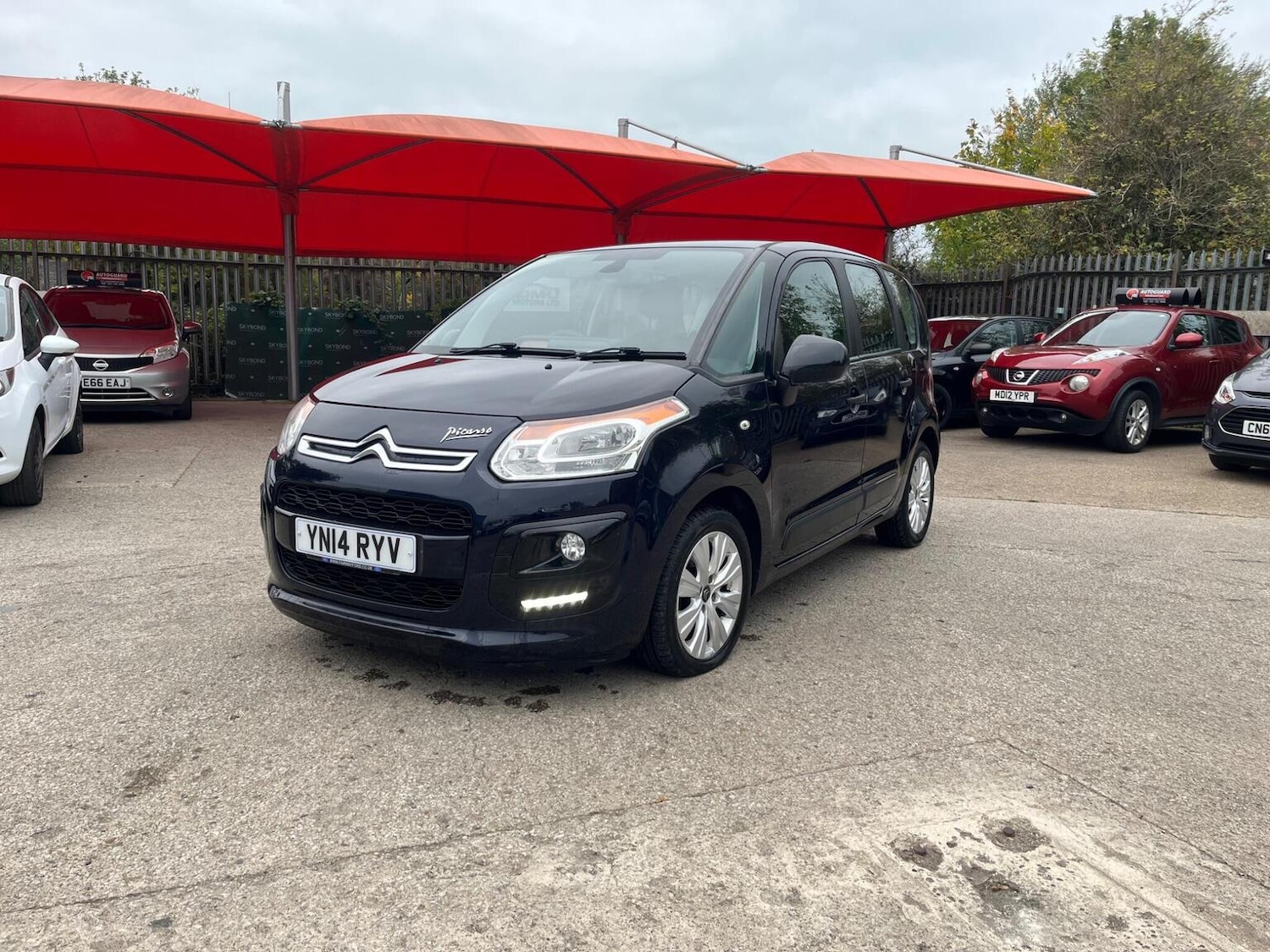 Used Citroen C3 Picasso 2014 for sale - 76605940: Photo 6