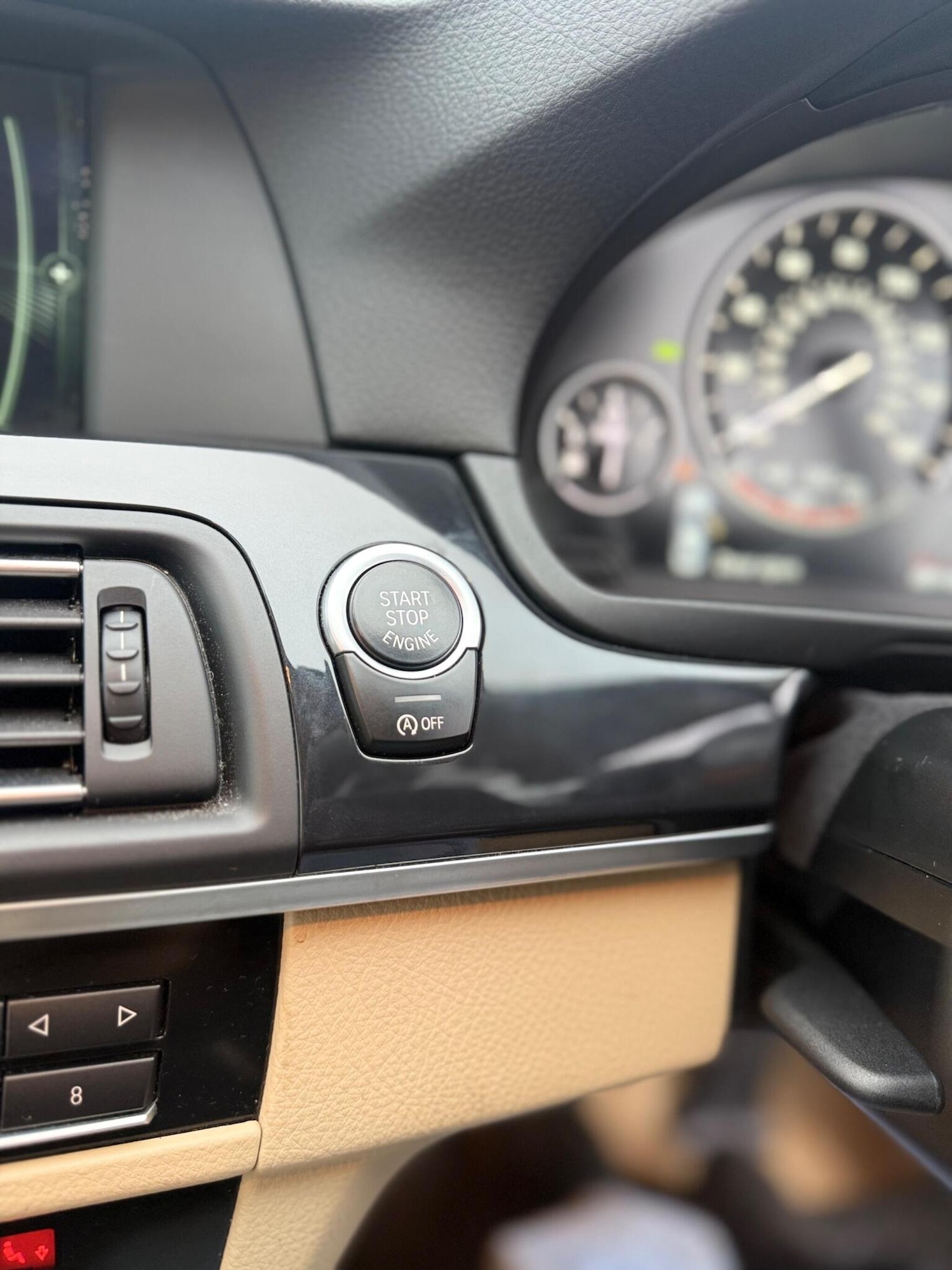 Used BMW 5 Series 2013 for sale - 77069108: Photo 64