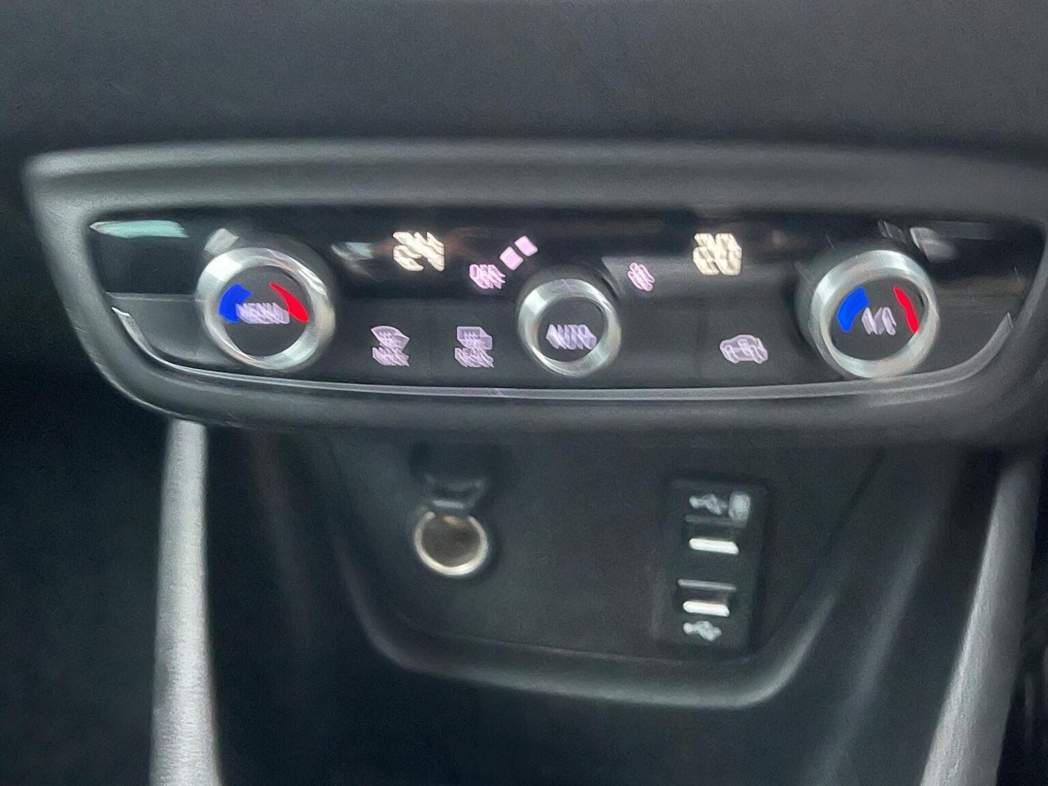 Used Vauxhall Crossland X 2019 for sale - 77020601: Photo 40