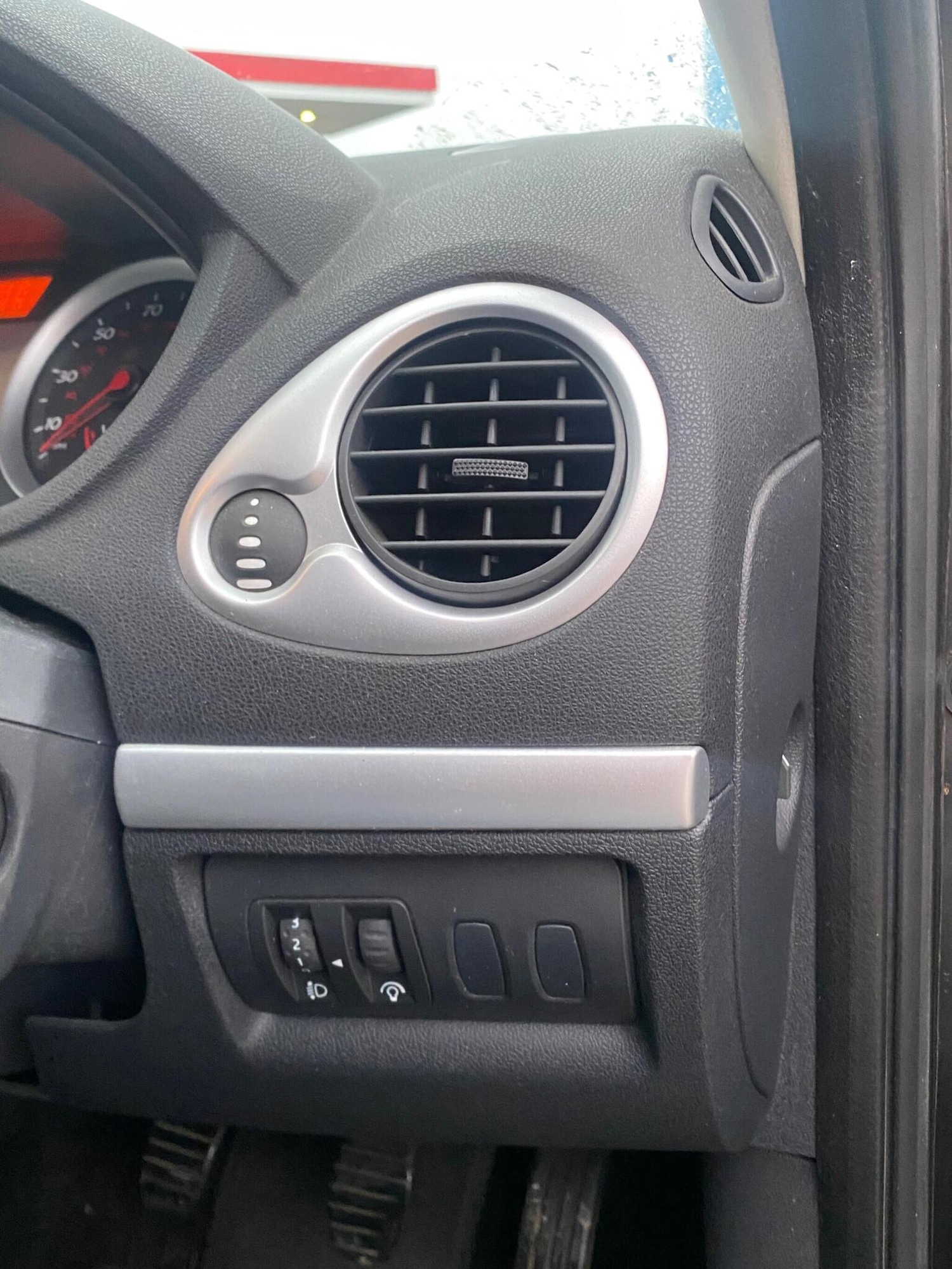 Used Renault Clio 2006 for sale - 76855391: Photo 21