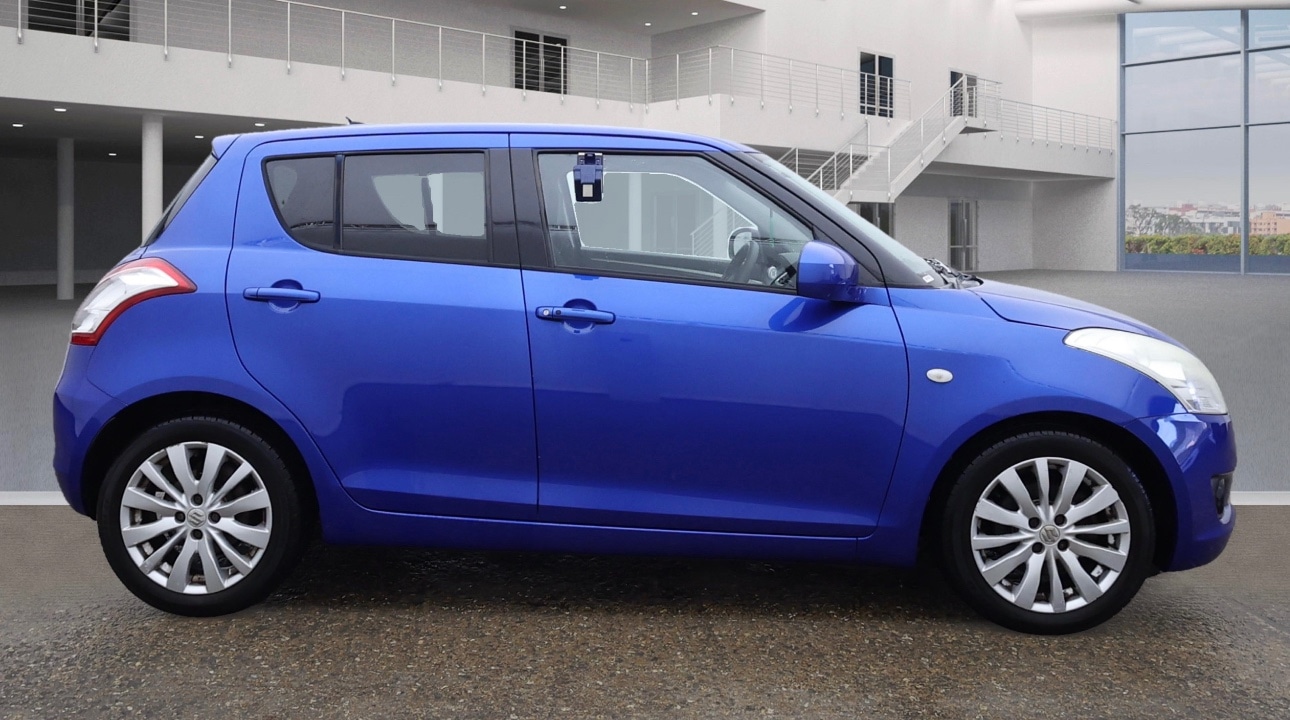 Used Suzuki Swift 2012 for sale - 76165114: Photo 3