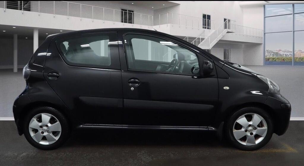 Used Toyota AYGO 2009 for sale - 77462976: Photo 2