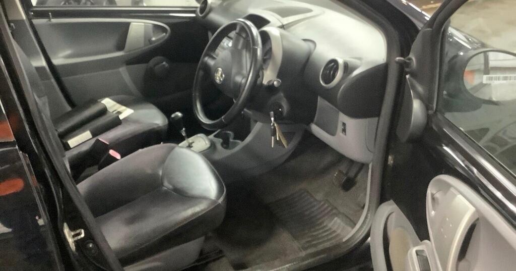 Used Toyota AYGO 2009 for sale - 77462976: Photo 4