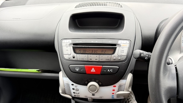 Used Peugeot 107 2009 for sale - 76211693: Photo 18