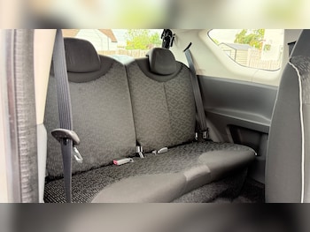 Used Peugeot 107 2009 for sale - 76211693: Photo 2
