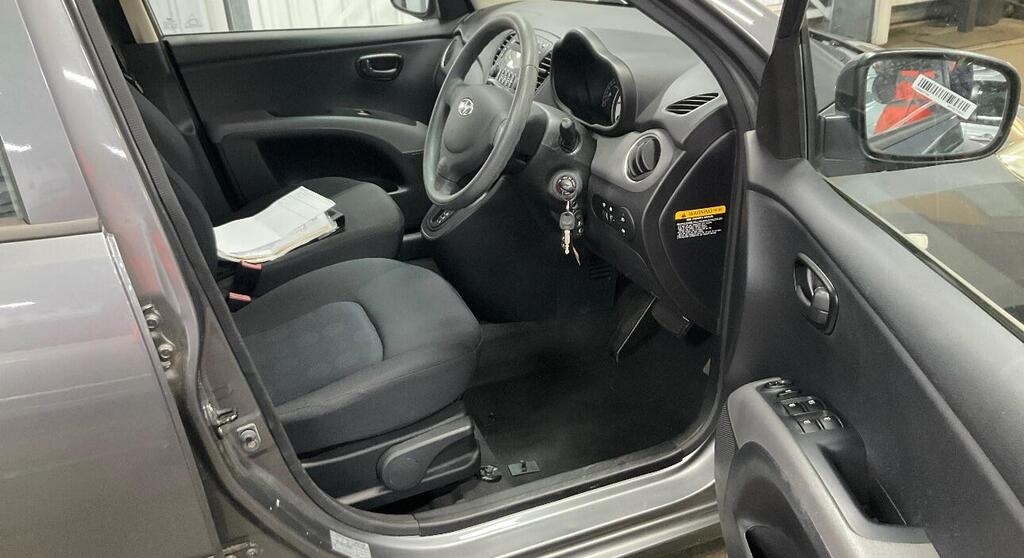 Used Hyundai i10 2009 for sale - 76364408: Photo 2