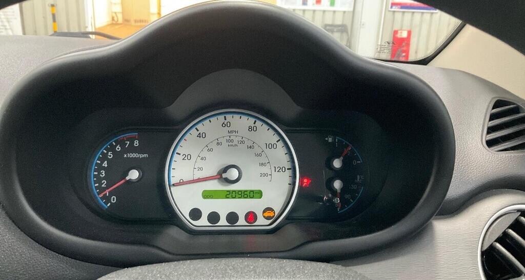 Used Hyundai i10 2009 for sale - 76364408: Photo 3