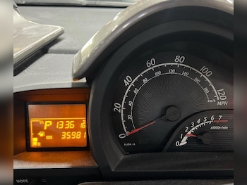 Used Toyota IQ 2011 for sale - 76495799: Photo