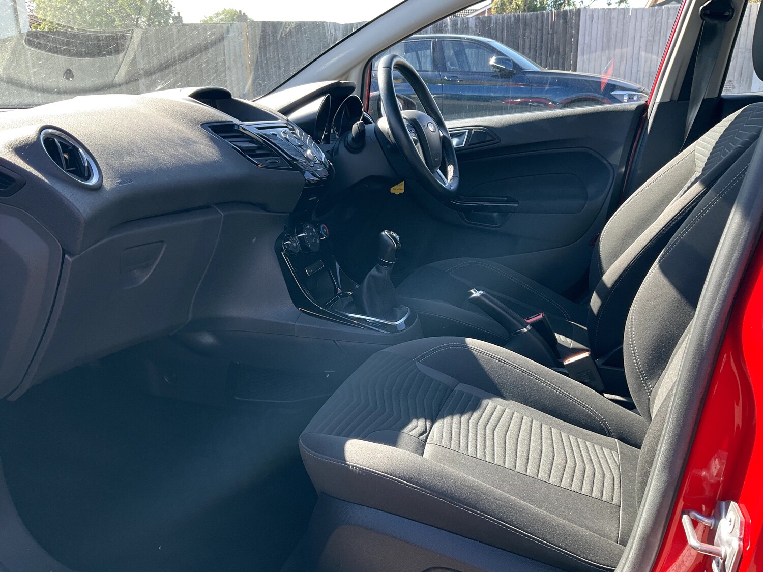 Used Ford Fiesta 2015 for sale - 76165098: Photo 17