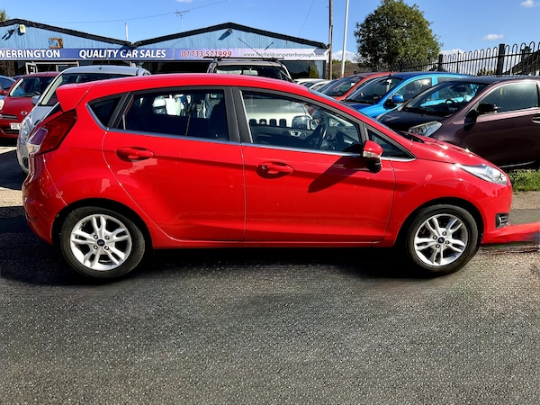 Used Ford Fiesta 2015 for sale - 76165098: Photo 5